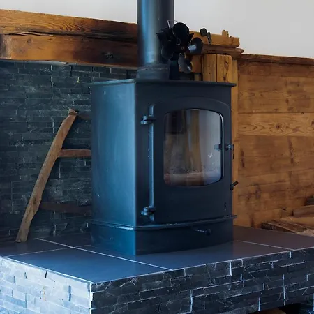 Luxury Chalet, Stunning Views With Hot Tub & Sauna Chalet