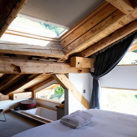 Chalet Luxury Chalet, Stunning Views With Hot Tub & Sauna La Cote d'Arbroz